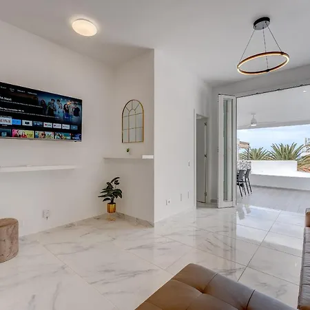 Cute In Valley Daire