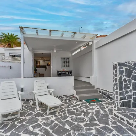 Cute In Valley Costa Adeje (Tenerife)