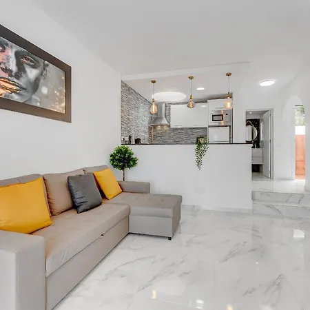 Cute In Valley Costa Adeje (Tenerife)